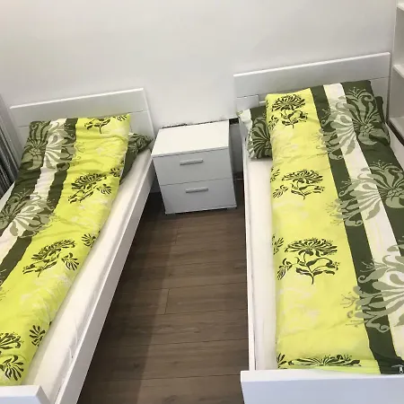 Penzion Moving Apartman *